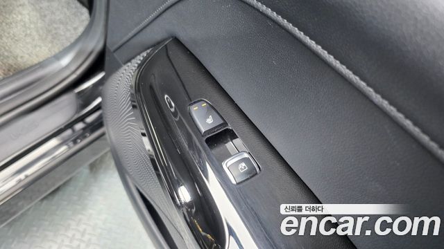 Kia K5 2023 — photo 25