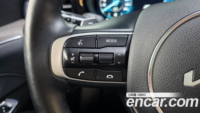 Kia K5 2023 — photo 32