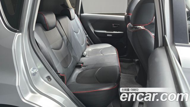 Kia Soul 2010 — photo 11