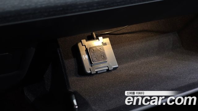 BMW 5-Series 2025 — photo 29
