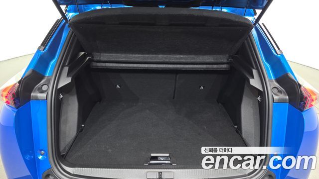 Peugeot 2008 2023 — photo 23