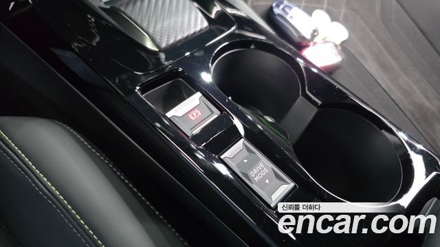 Peugeot 2008 2023 — photo 24