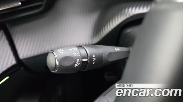 Peugeot 2008 2023 — photo 28