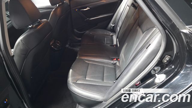 Hyundai i40 2016 — photo 11