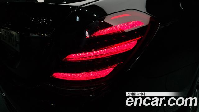 Mercedes-Benz S-Class 2016 — photo 9