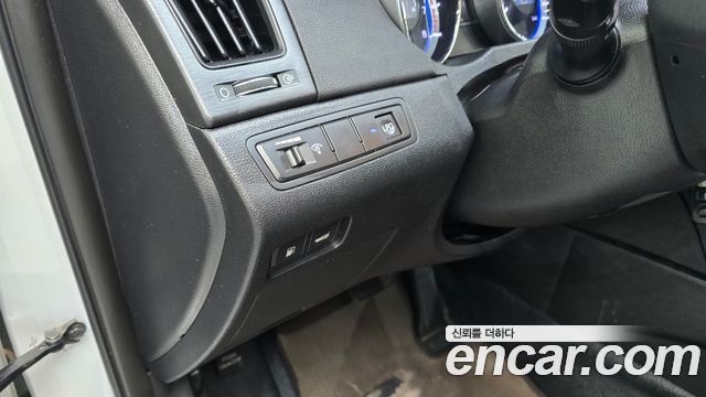 Hyundai Sonata 2010 — photo 18