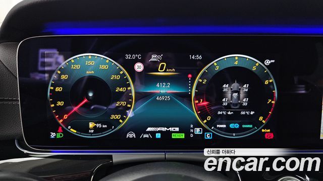 Mercedes-Benz AMG GT 2022 — photo 11