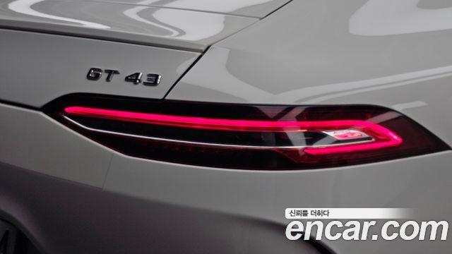 Mercedes-Benz AMG GT 2022 — photo 9