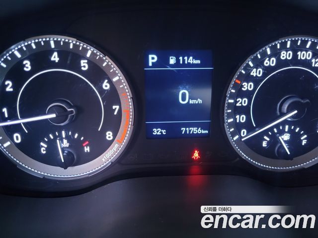 Hyundai Venue 2020 — photo 12