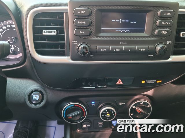 Hyundai Venue 2020 — photo 13