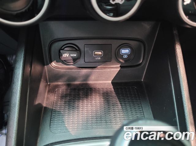 Hyundai Venue 2020 — photo 14