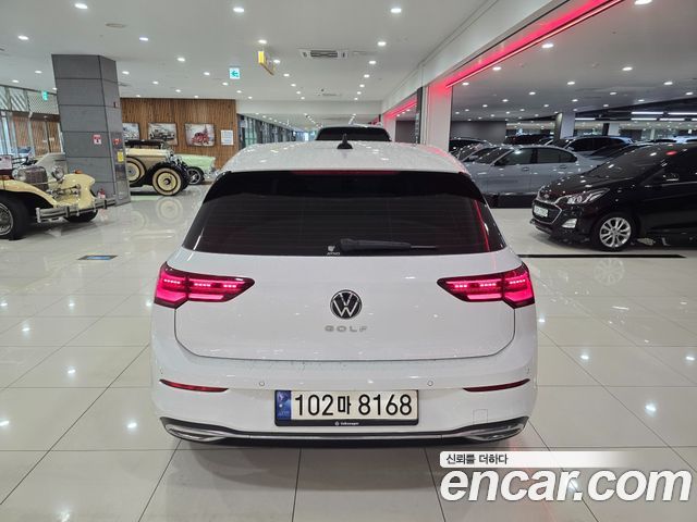 Volkswagen Golf 2023 — photo 4