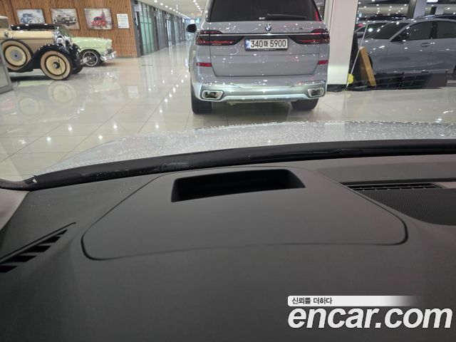 Volkswagen Golf 2023 — photo 15