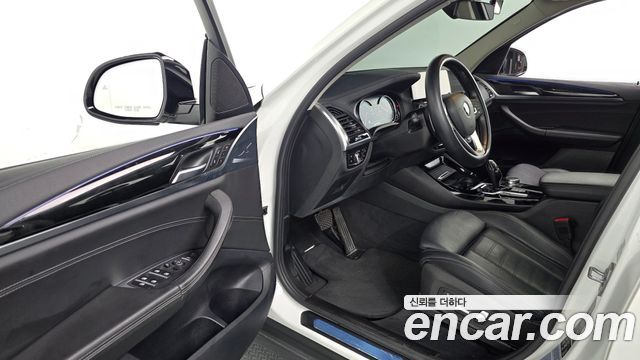 BMW X3 2018 — photo 13