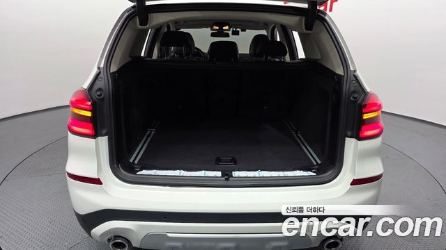 BMW X3 2018 — photo 26