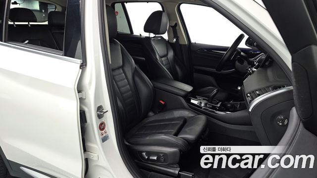 BMW X3 2018 — photo 16