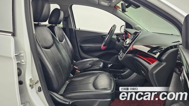 Chevrolet Korea Spark 2017 — photo 11