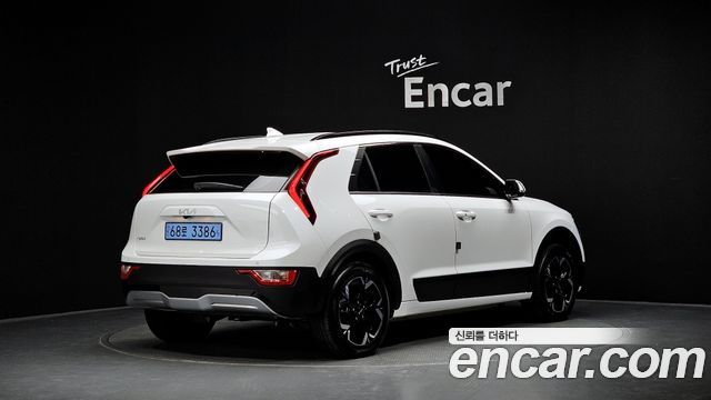 Kia Niro 2024 — photo 2
