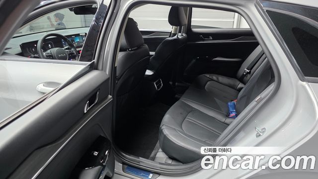 Kia K5 2024 — photo 11