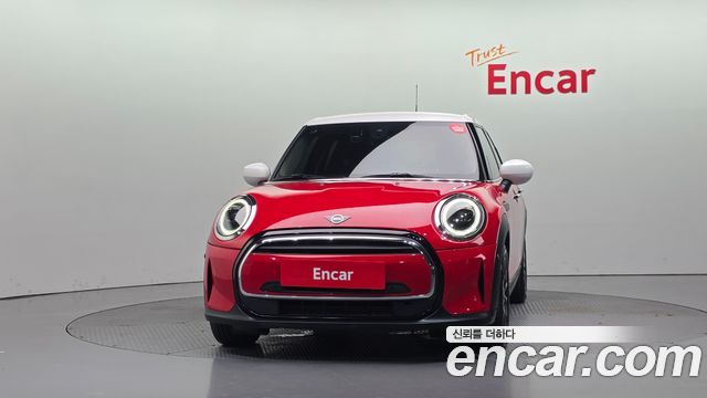 Mini Cooper 2024 — photo 3