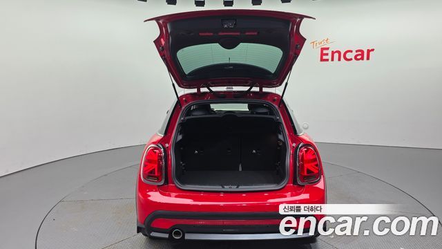 Mini Cooper 2024 — photo 25
