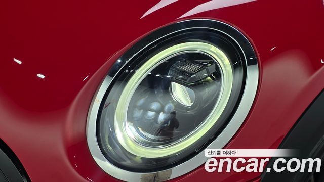 Mini Cooper 2024 — photo 8