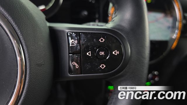 Mini Cooper 2024 — photo 31