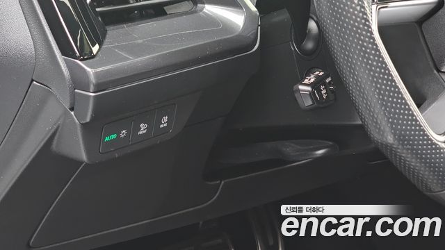 Audi Q4 e-tron 2022 — photo 21