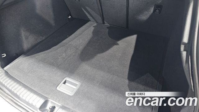 Audi Q4 e-tron 2022 — photo 28