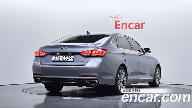 Genesis G80 2017 — photo 2