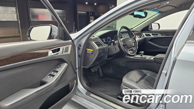 Genesis G80 2017 — photo 10