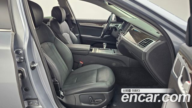 Genesis G80 2017 — photo 11