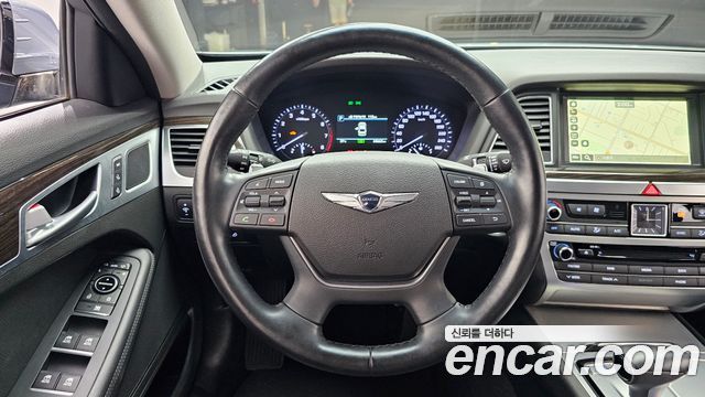 Genesis G80 2017 — photo 13