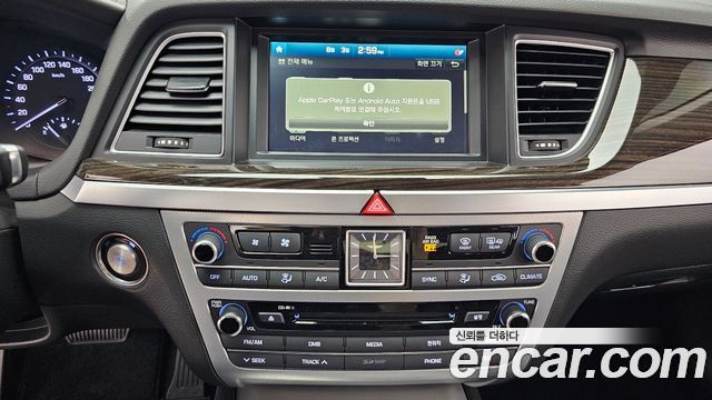 Genesis G80 2017 — photo 14
