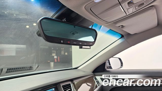 Genesis G80 2017 — photo 19