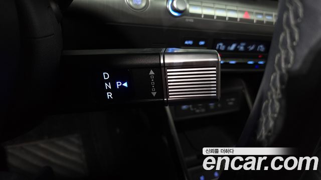 Hyundai Kona 2023 — photo 12