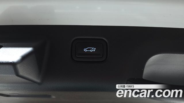 Hyundai Kona 2023 — photo 21