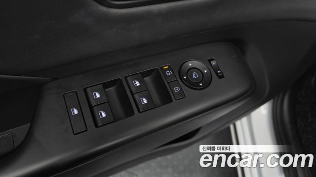Hyundai Kona 2023 — photo 26