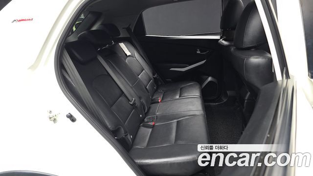 KG Mobility KORANDO 2017 — photo 12