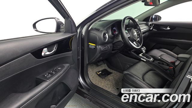 Kia K3 2021 — photo 13