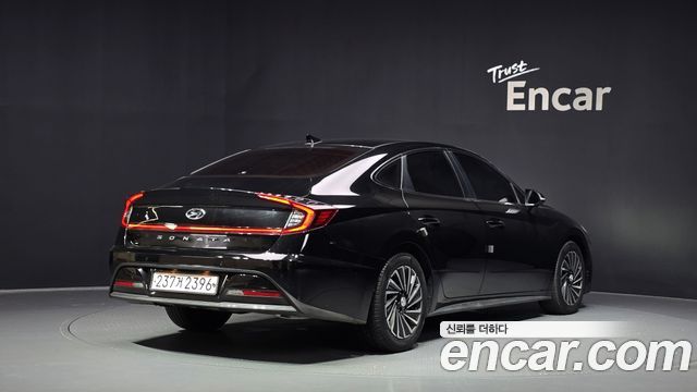 Hyundai Sonata 2022 — photo 2