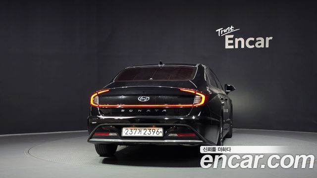 Hyundai Sonata 2022 — photo 4