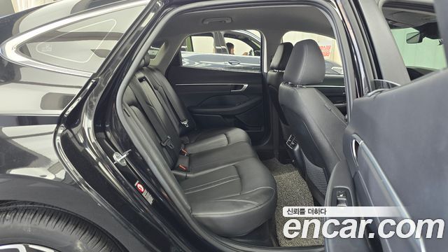 Hyundai Sonata 2022 — photo 12