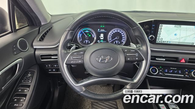 Hyundai Sonata 2022 — photo 13