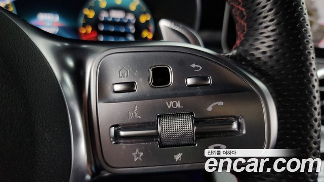 Mercedes-Benz C-Class 2019 — photo 23