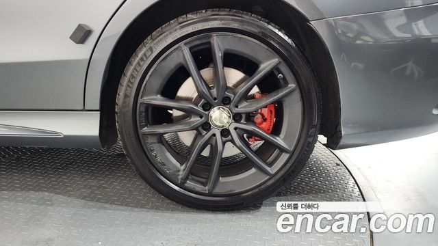 Mercedes-Benz C-Class 2019 — photo 7
