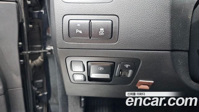 Hyundai Equus 2010 — photo 15