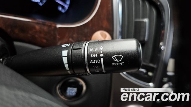 Hyundai Equus 2010 — photo 16