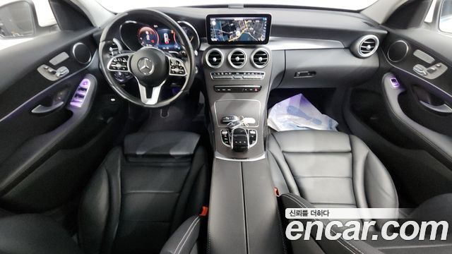 Mercedes-Benz C-Class 2021 — photo 10
