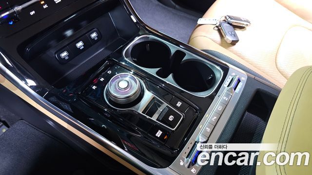 Kia Canival 2022 — photo 12